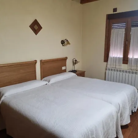 Rural La Romerosa 3* Riaza